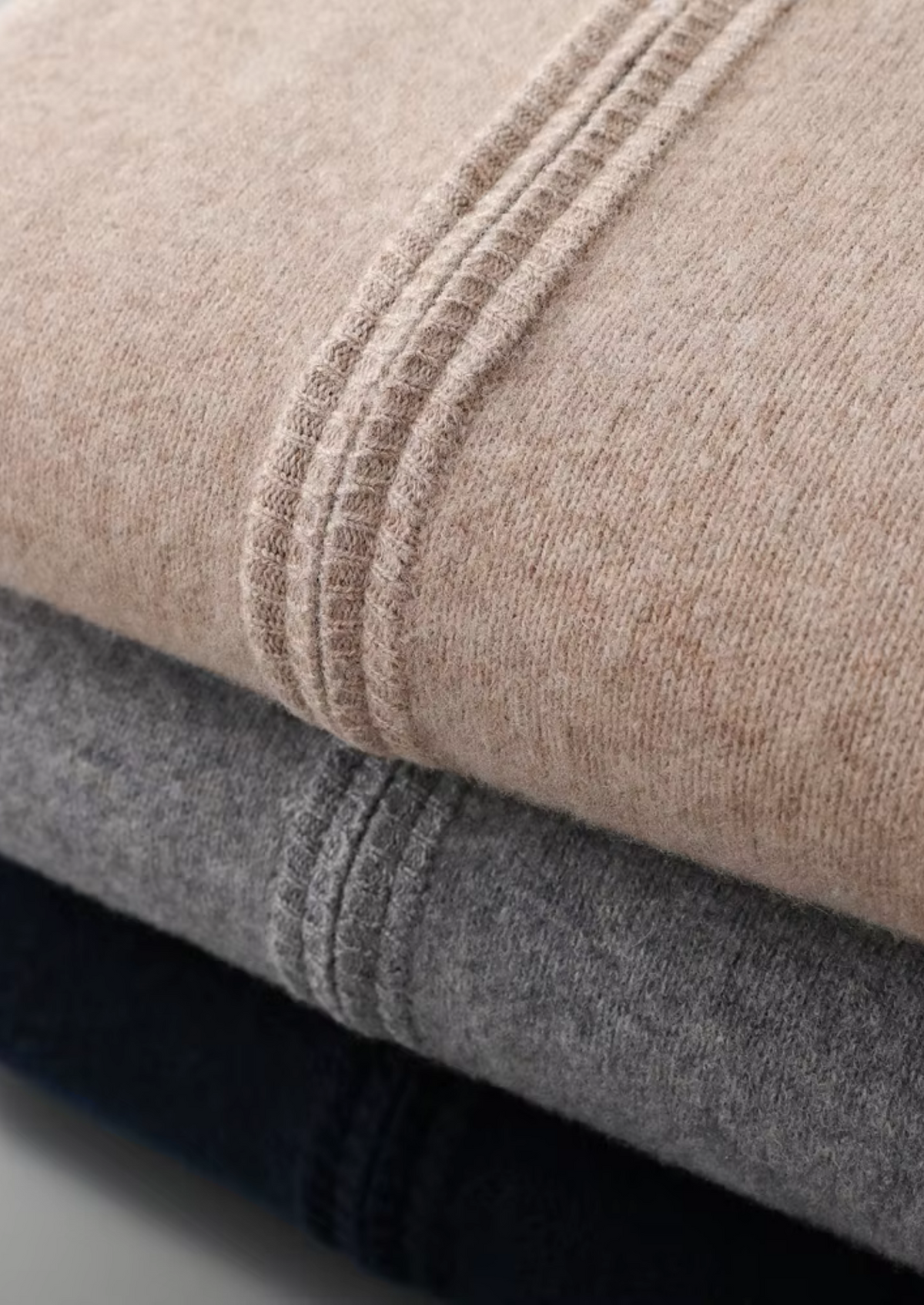 Extra-Fine Merino Wool Two-Tone Zip Cardigan