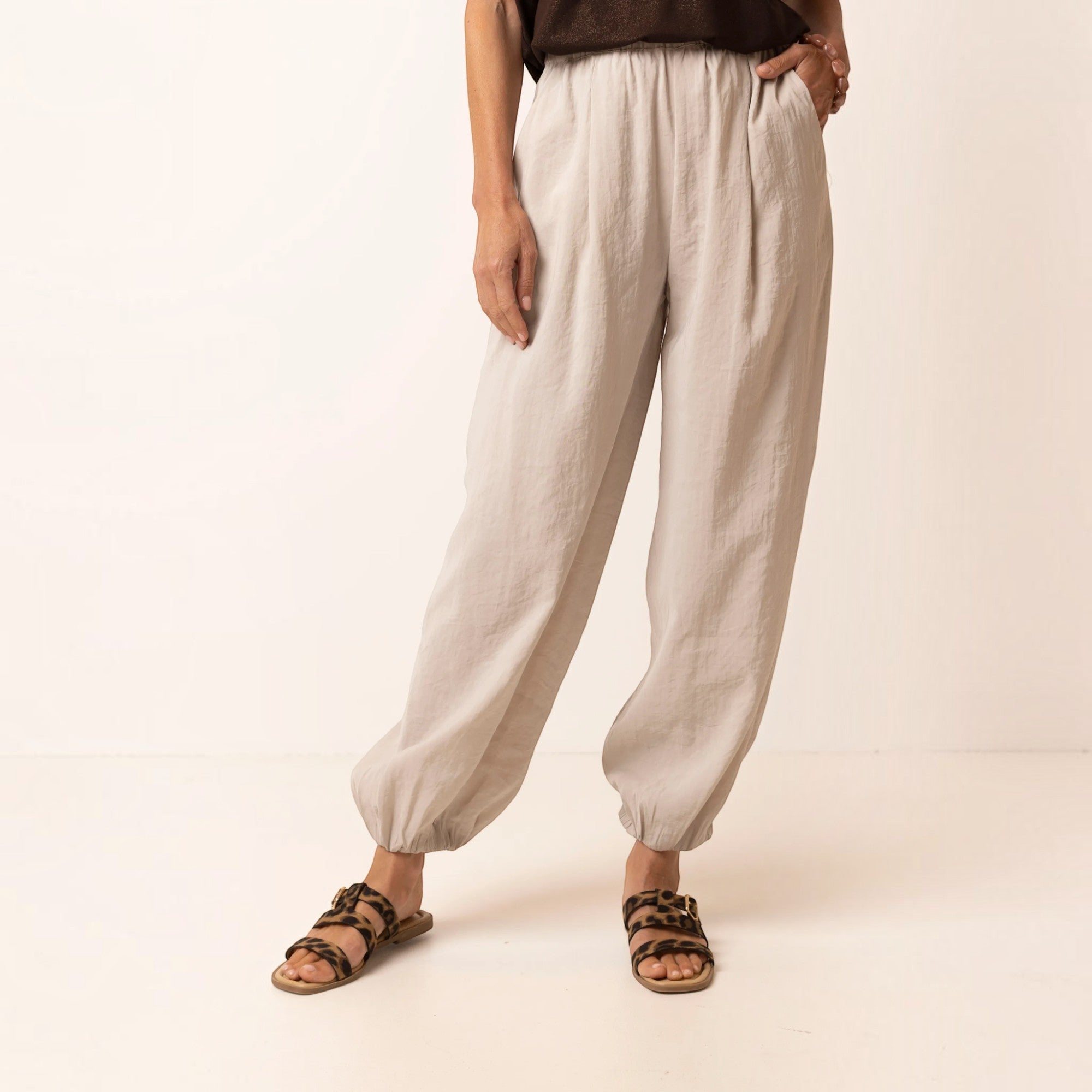 Ellmont London | Women’s Linen Pants for Summer Casual Comfortable Everyday Style