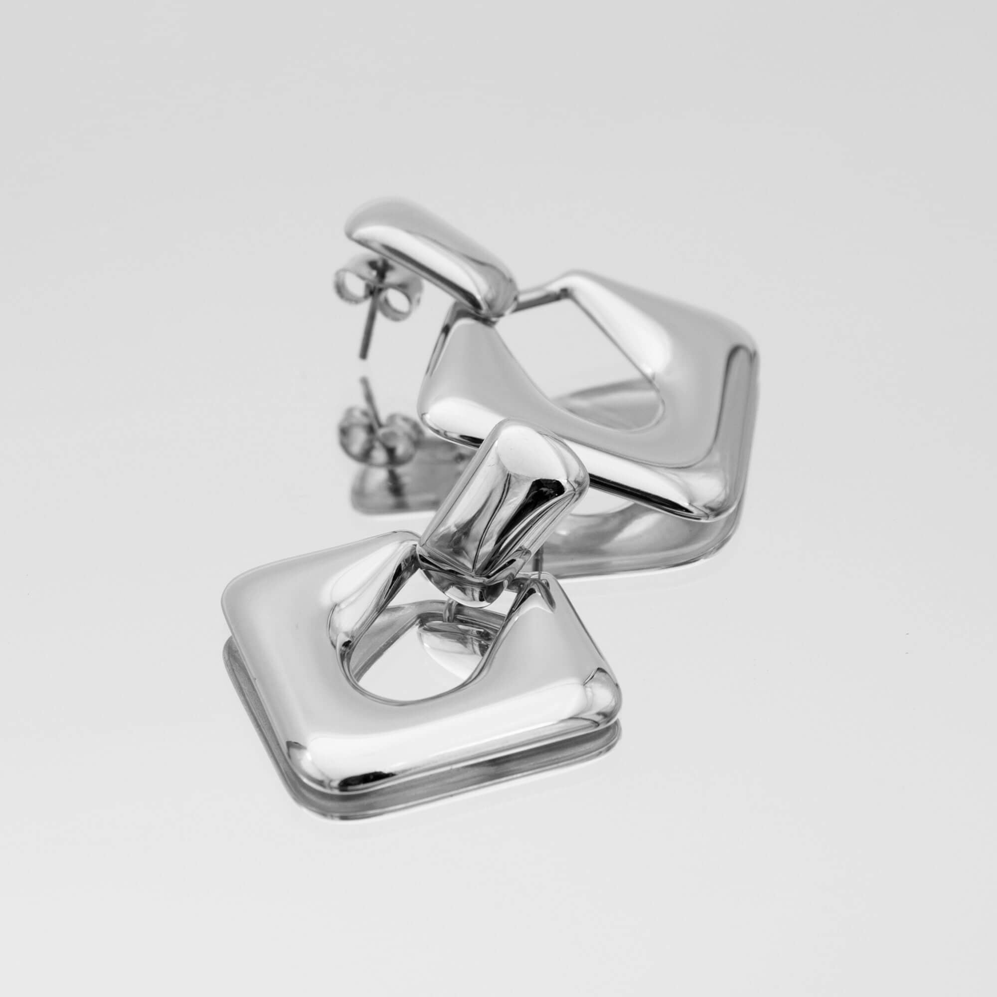 Ellmont - Anika Link Drop Earrings