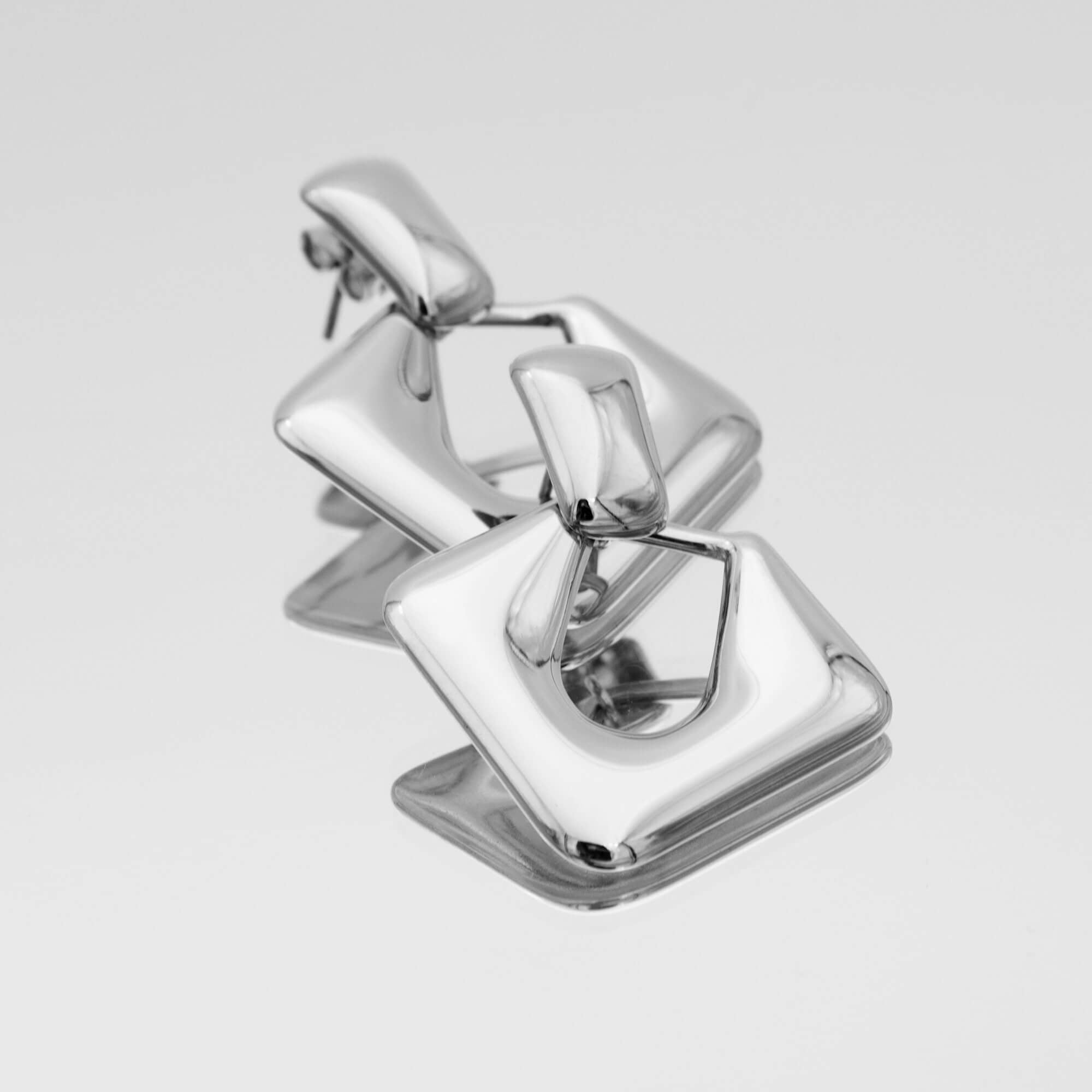 Ellmont - Anika Link Drop Earrings