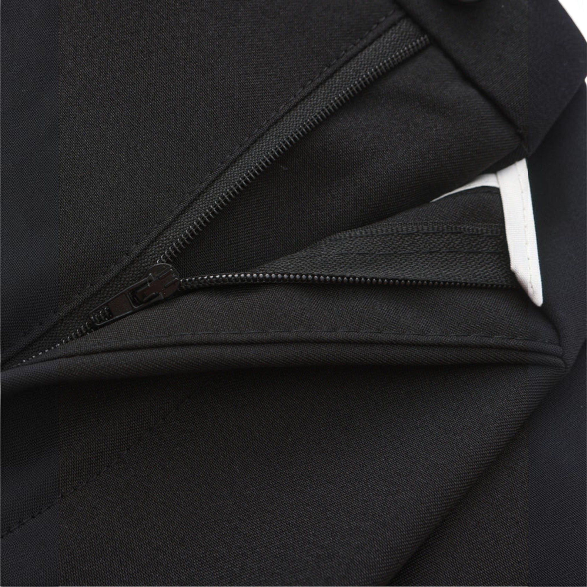 Ellmont London | Men's Relaxed Fit Cotton Blend Trousers with Side Pockets