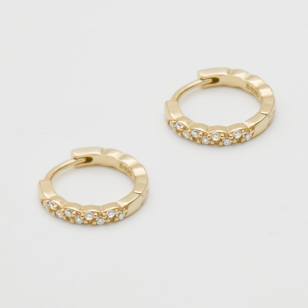 Ellmont - Kasia Huggie Earrings