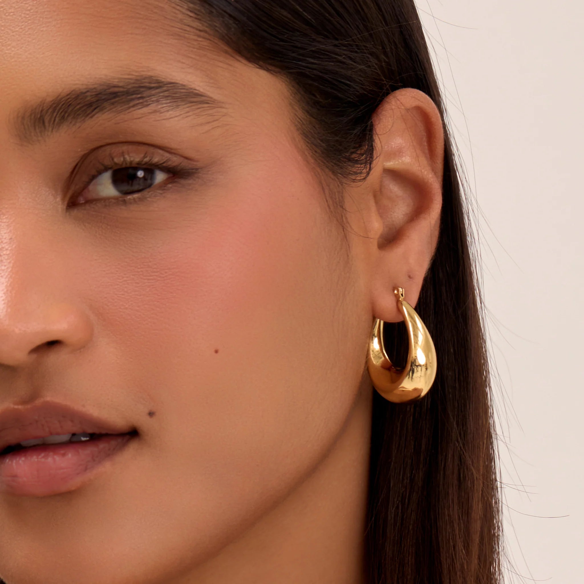 Ellmont - Alyssa Hoop Earrings