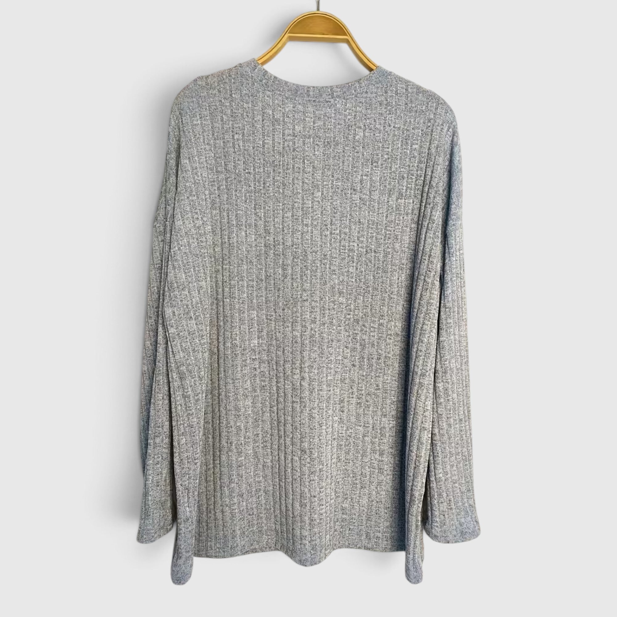 Lola | Women's Plus Size Crewneck Sweater – Relaxed Fit Long Sleeve Casual Top