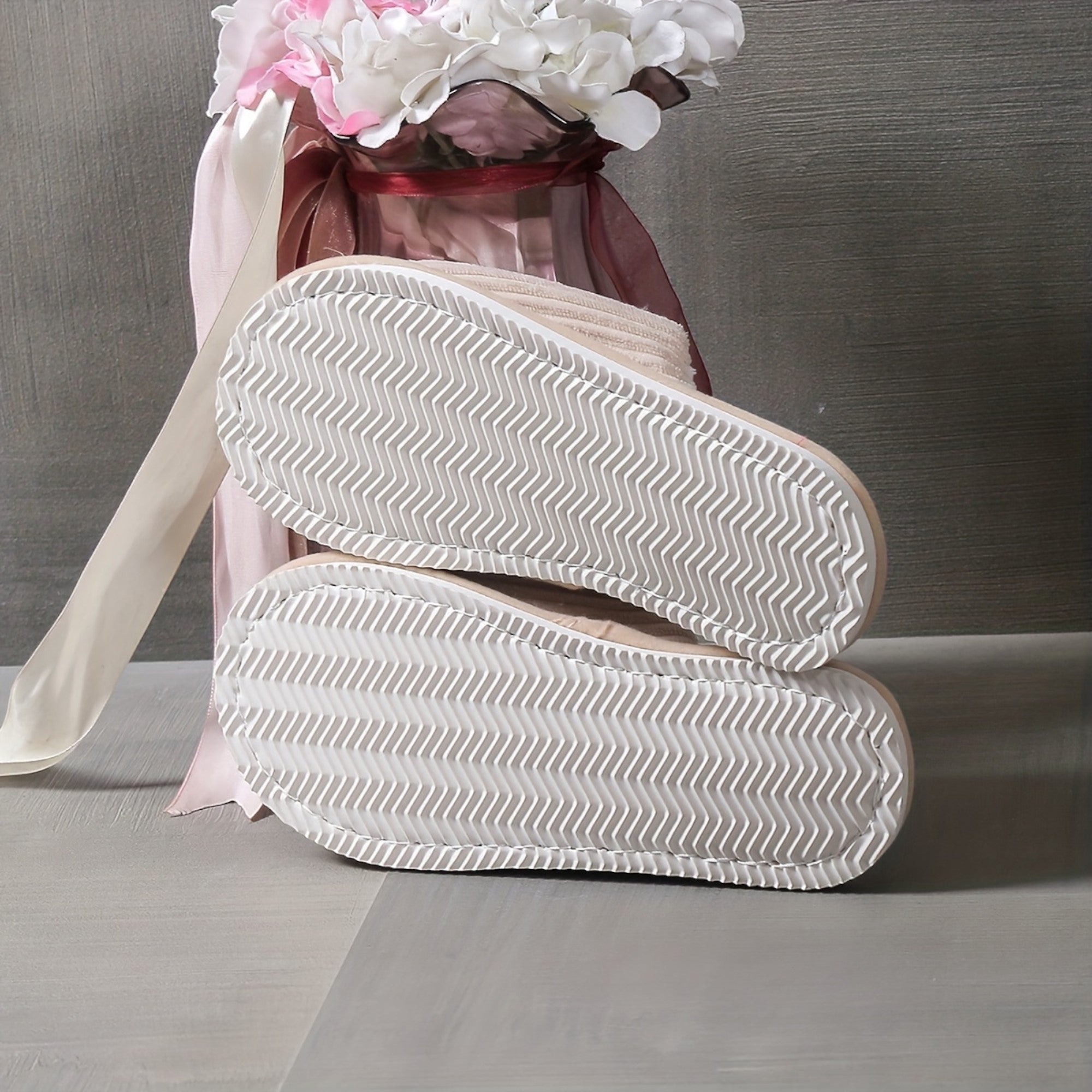 Ellmont London | Women's Cozy Indoor House Shoes with Lightweight EVA Sole