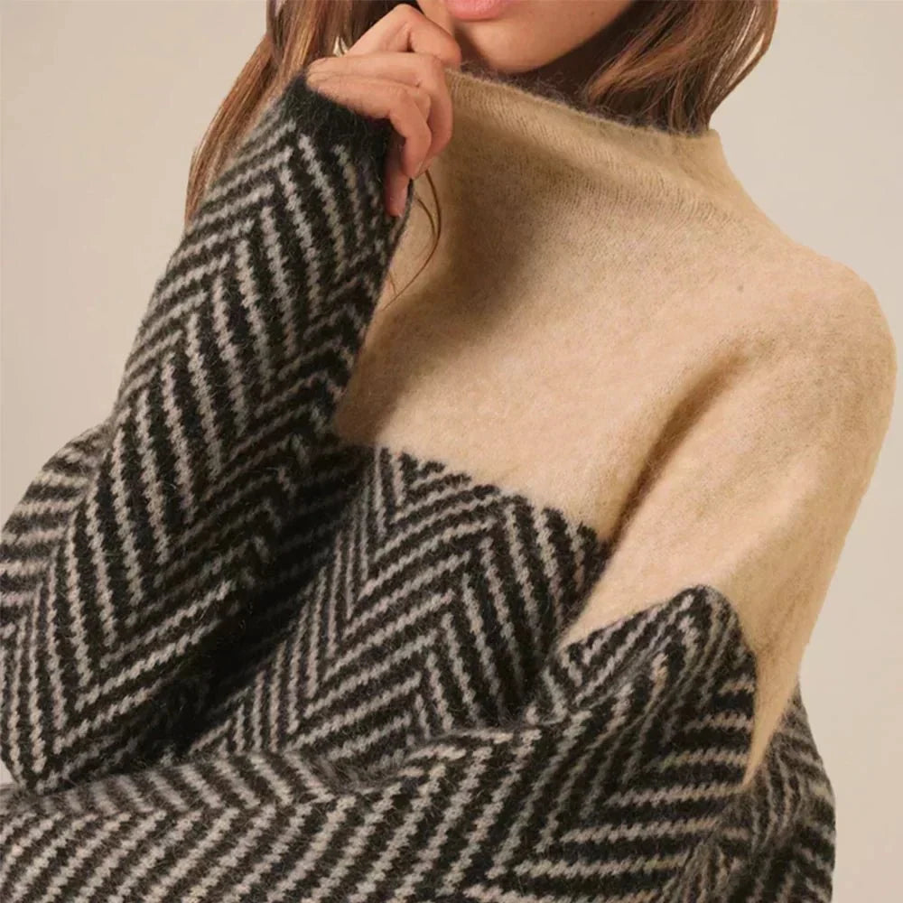 Women's Knitted Jumper with Pattern and High Collar