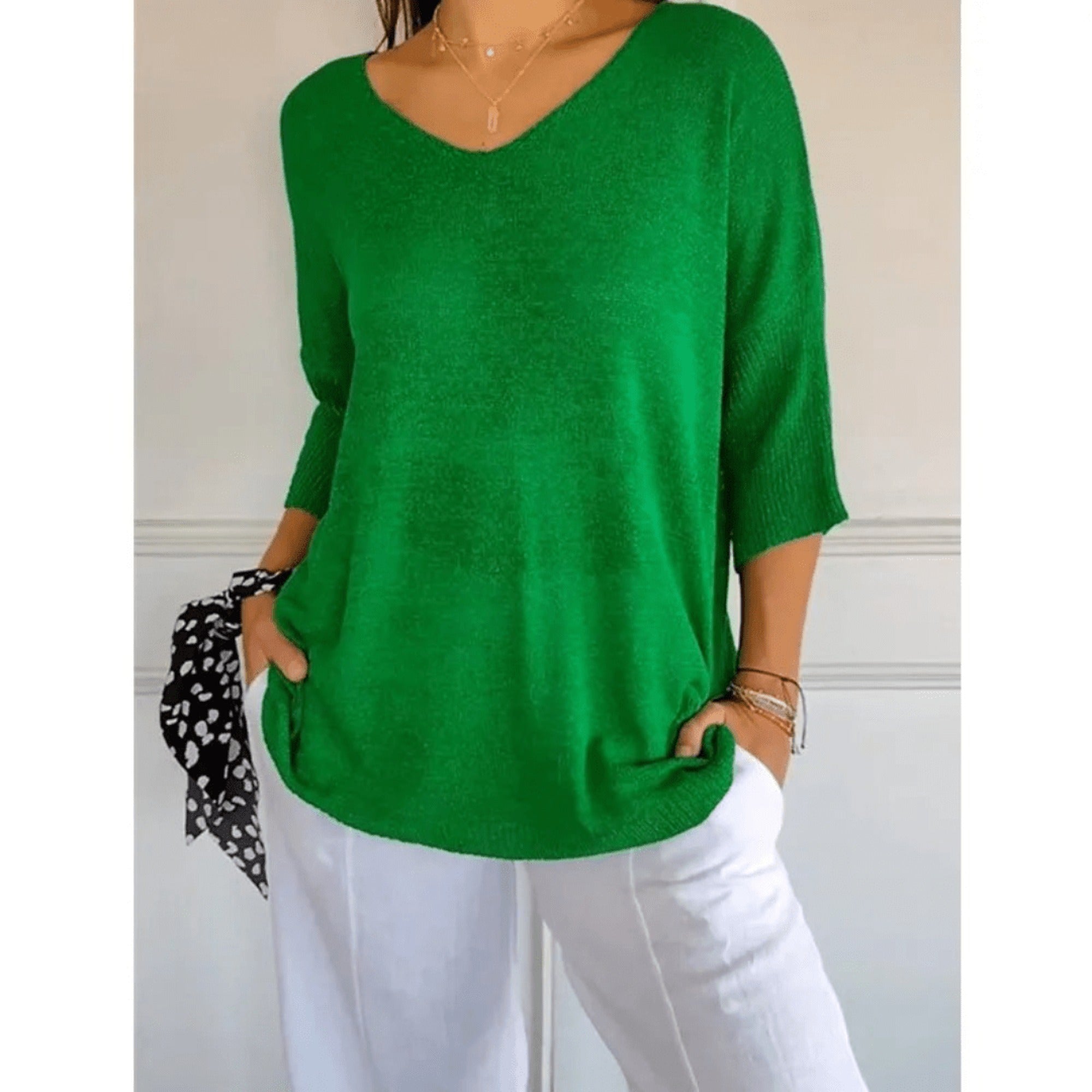 Juno | Women's V-Neck 3/4 Sleeve Top - Green